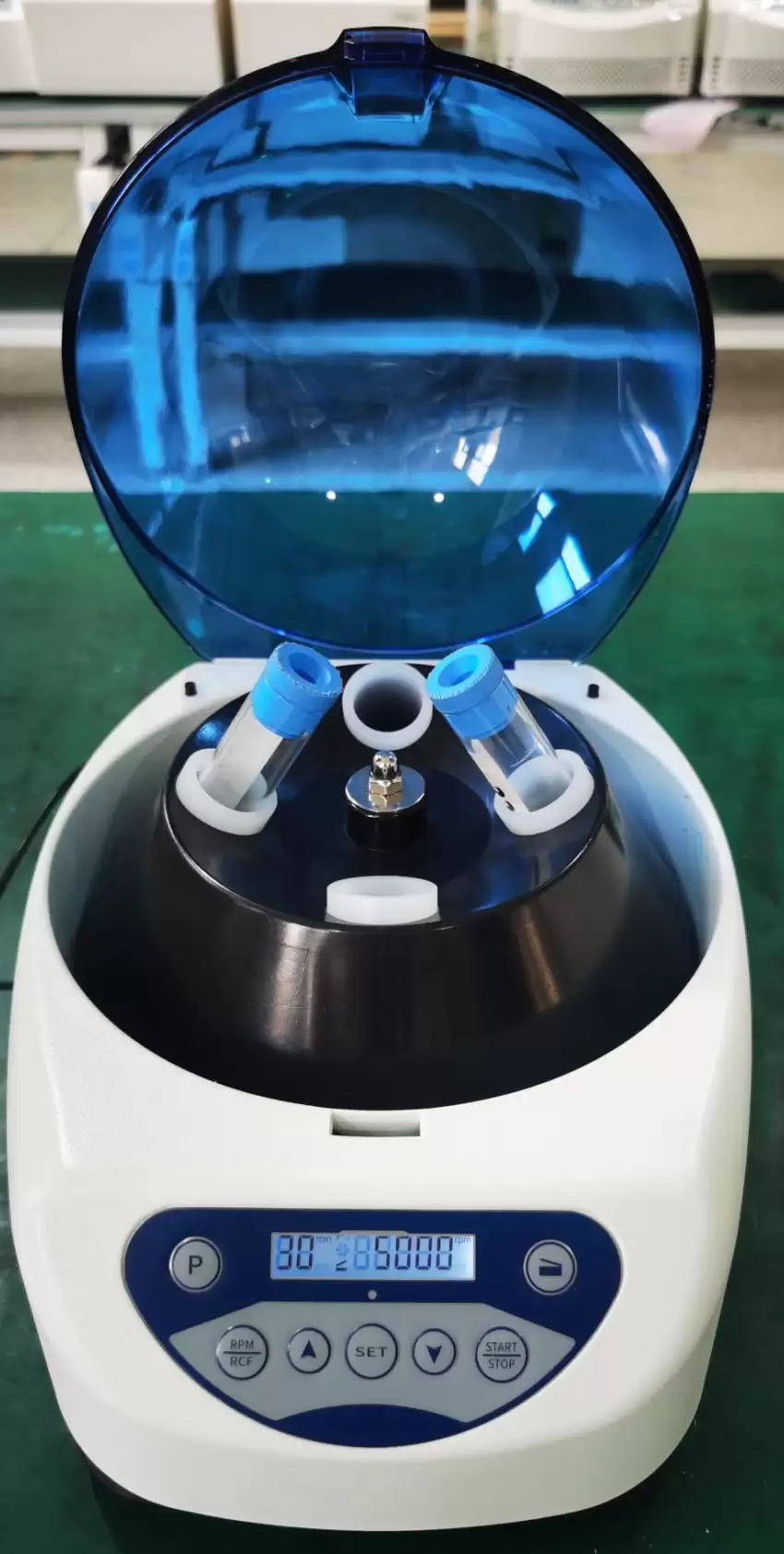 Laboratory Low Speed Centrifuge 5000rpm 2635xg Laboratory Low Speed Centrifuge 5000rpm 2635xg